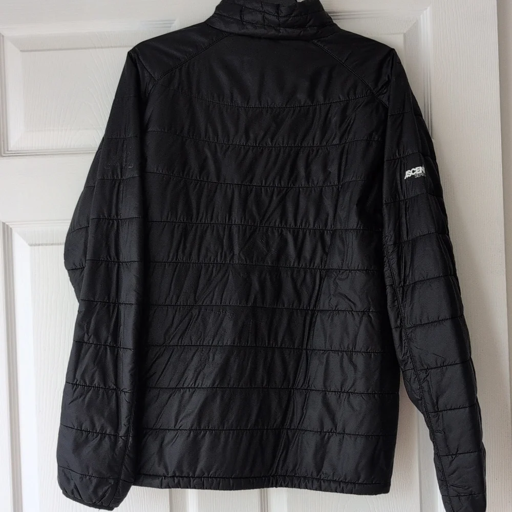 Eastern Mountain Sports Men's Ascent Primaloft Puffer Jacket Size Medium